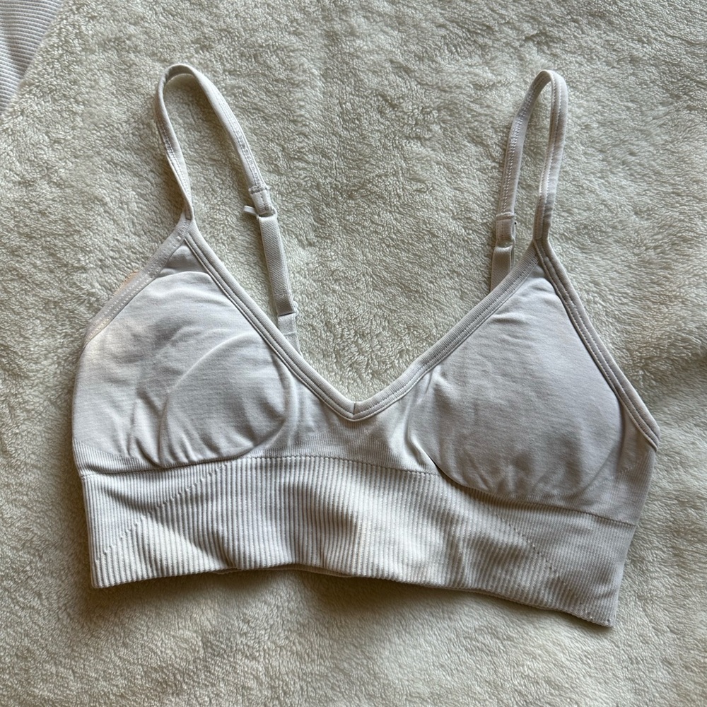 Lululemon ebb to street sports bra